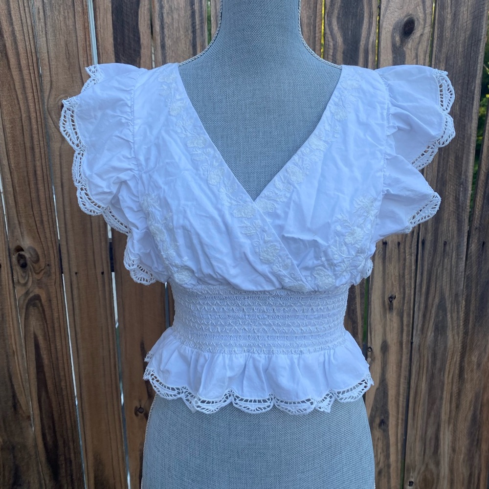 Anthropologie white embroidered ruffle splice crop top Sz small